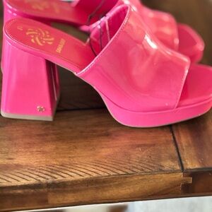 Sam & Libby Pink Platform Sandals with Chunky Heel